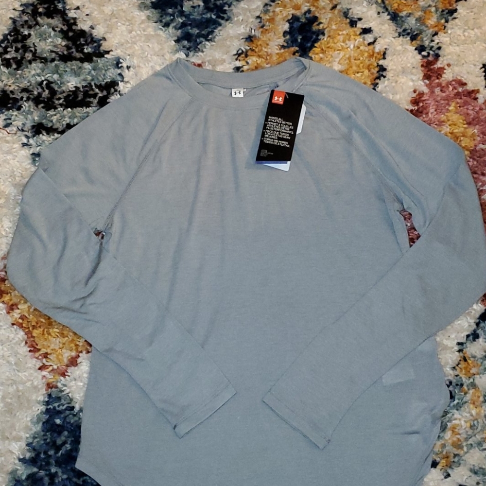NWT Under Armour Athletic Shirt